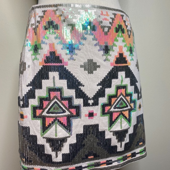 Express Tan Aztec Tribal Sequin Mini Skirt - Picture 1 of 7